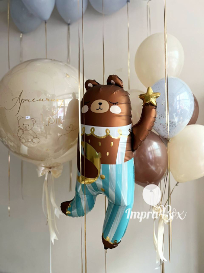 Misiek ze szklanym balonem